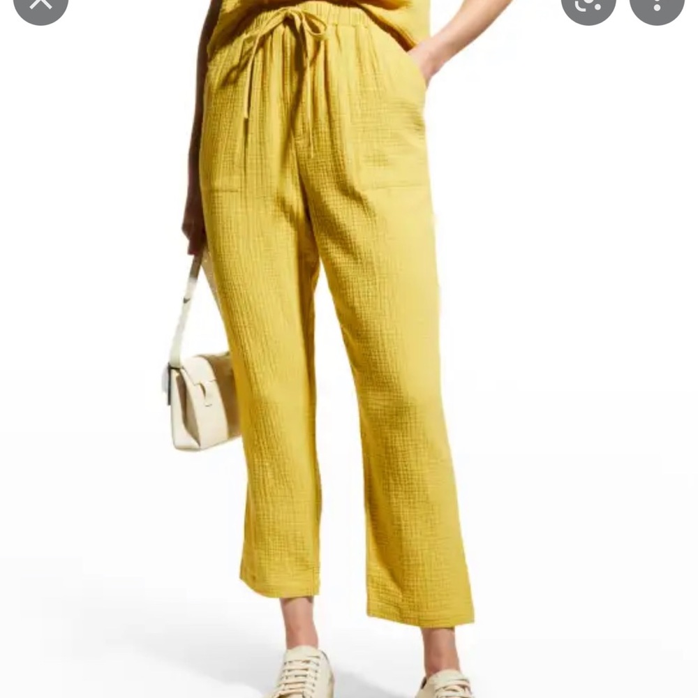 Monrow sweats